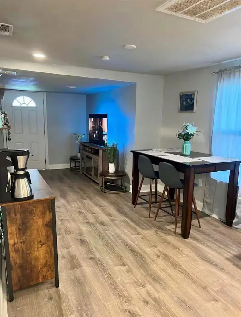 313 Takoma Street, FL