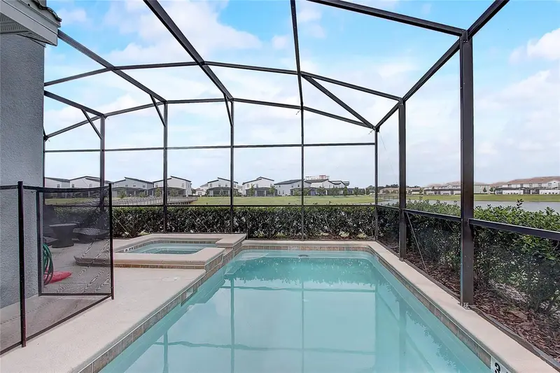 4761 Kings Castle Cir, FL