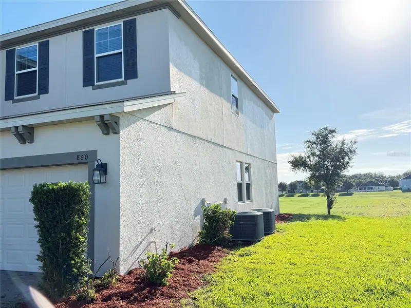 860 Bay Bridge Cir, FL