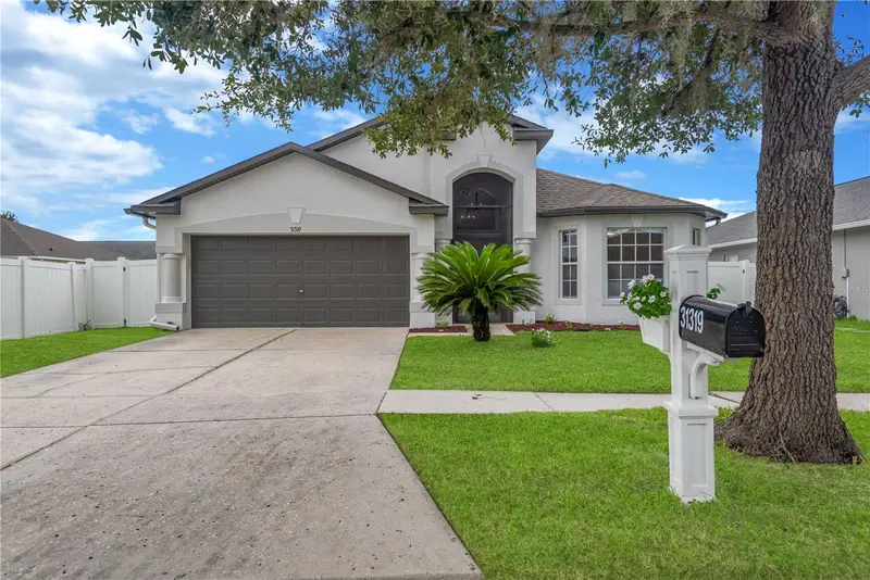 31319 Golden Gate Dr, FL