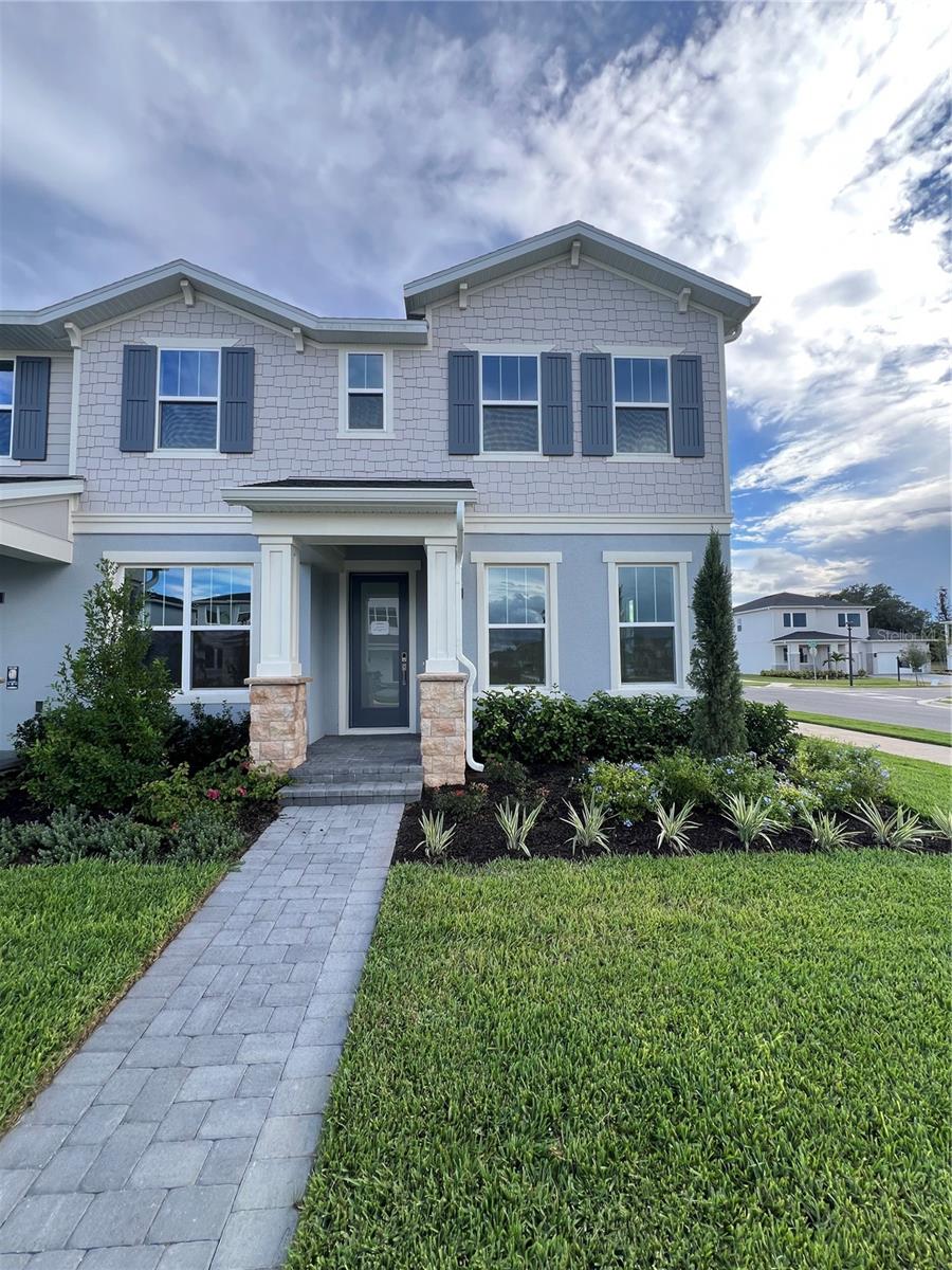 1896 Crowncrest Dr, FL