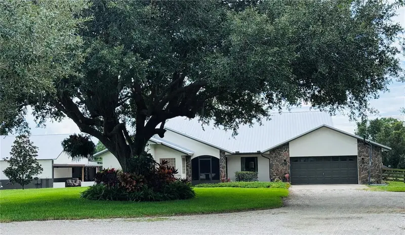 374 Catfish Creek Rd, FL