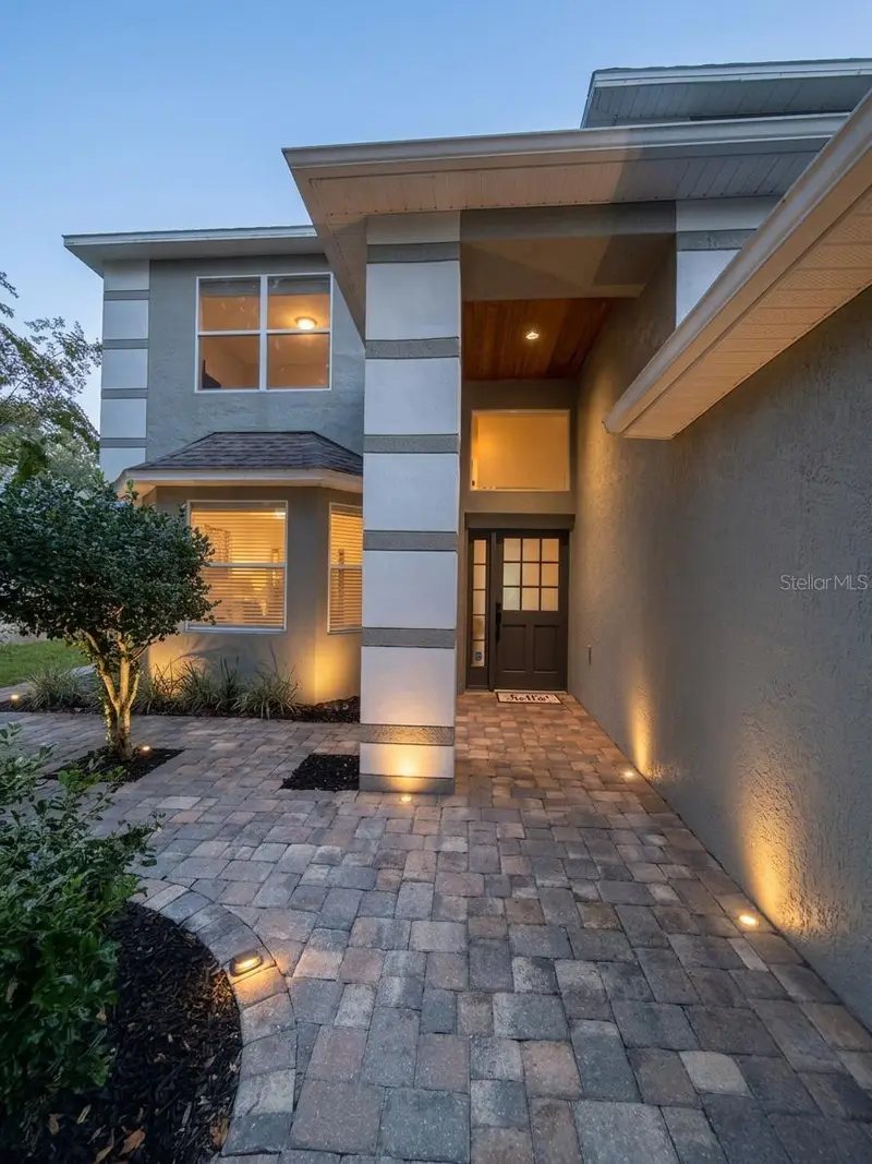 389 Lakepark Trl, FL
