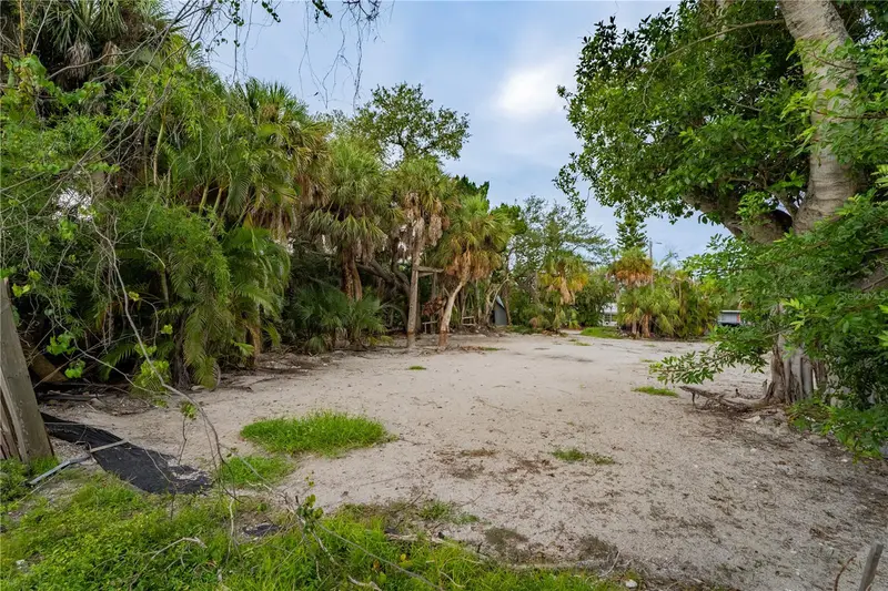 5323 Calle Florida, FL