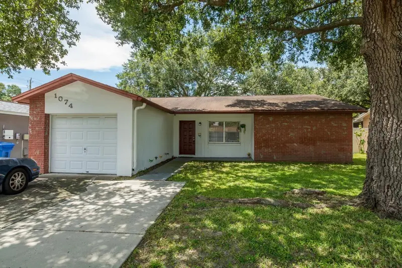 1074 Bridlewood Way, FL
