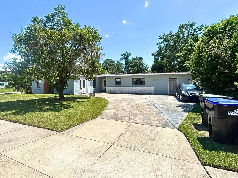 6233 Oakcrest Cir, FL