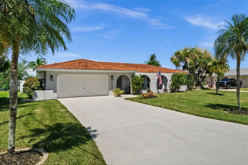 4914 Sorrento Ct, FL