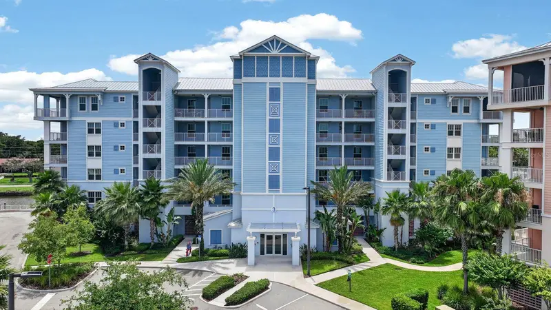 3 Riverwalk Dr #506, FL