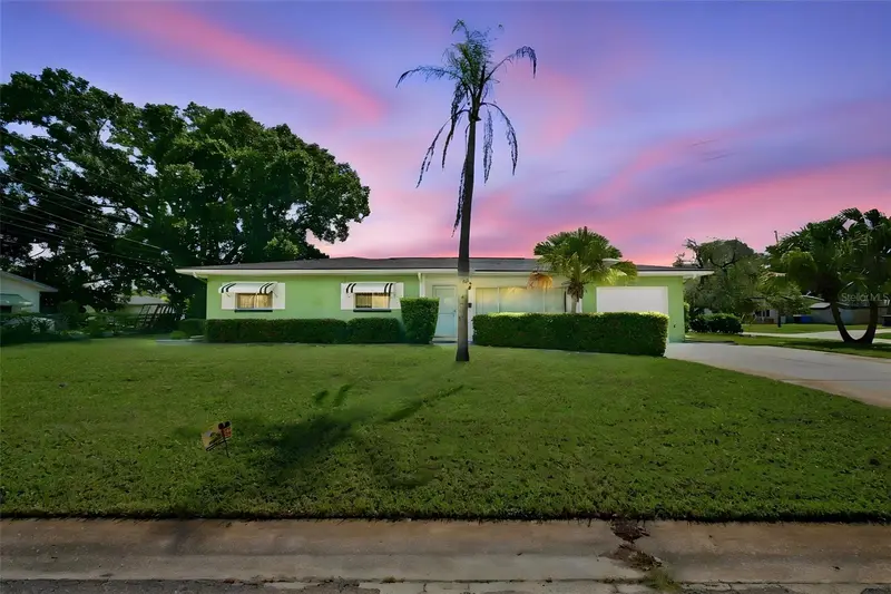 2101 Winchester Rd N, FL