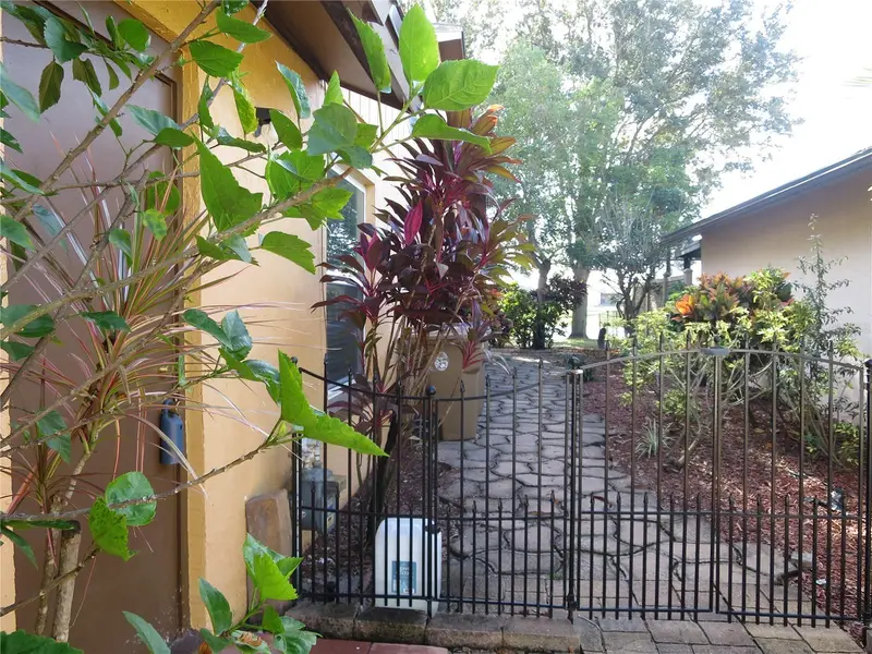 3115 Smoke Signal Cir, FL