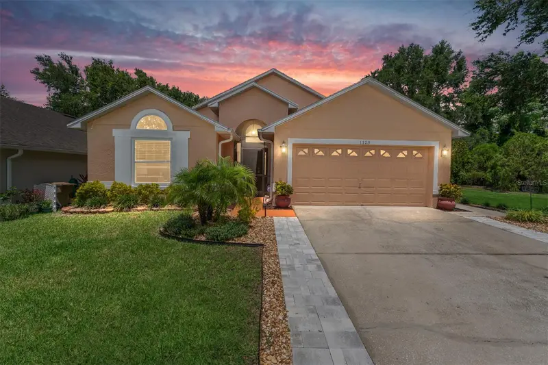 1123 W Greenley Ave W, FL
