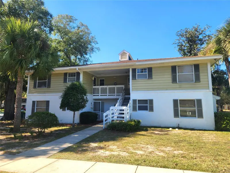 8215 Fairways Cir #G202, FL