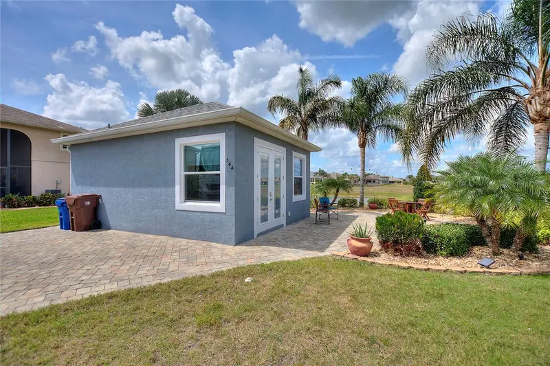 544 Narrow Pond Rd, FL