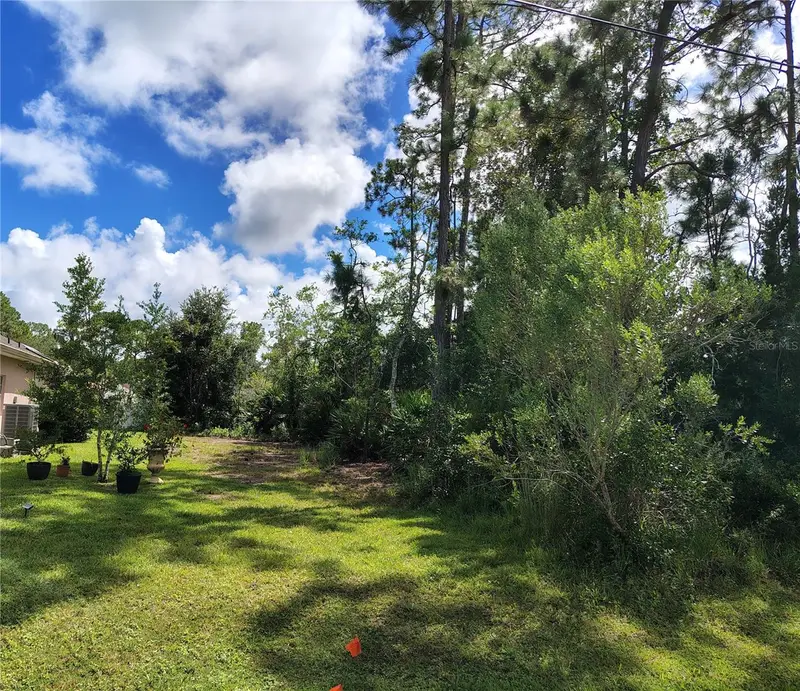 8 Ryding Ln, FL