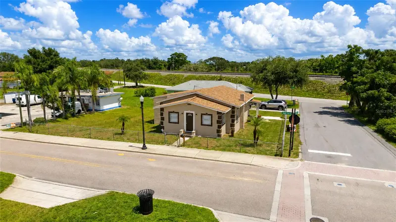 1101 Dr Martin L King Jr Way, FL