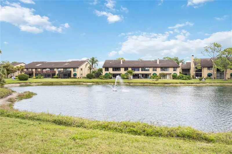5627 Ashton Way #5627, FL