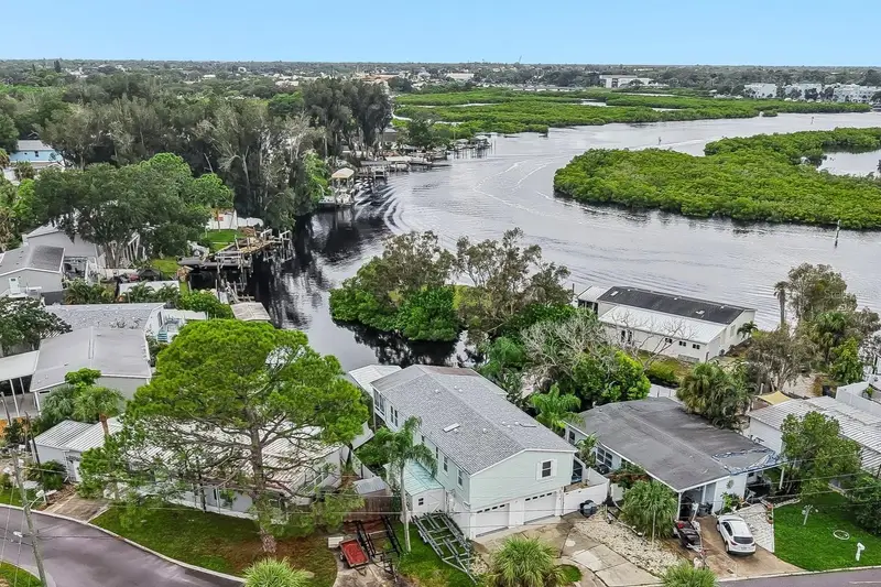 507 River View Ln, FL