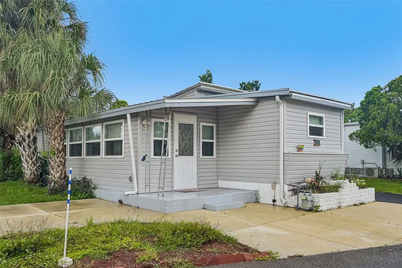 1100 University Pkwy ##54, FL
