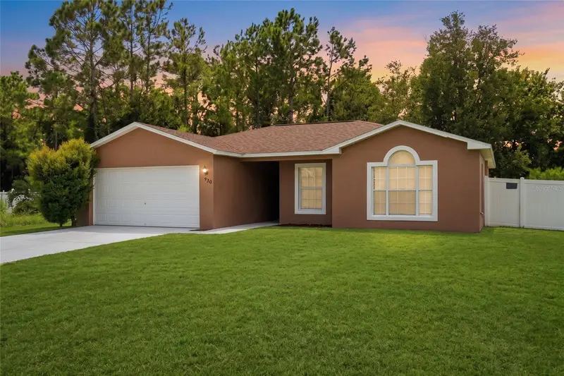 930 Derbyshire Dr, FL