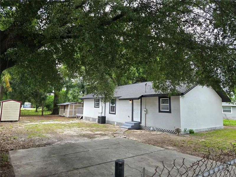 9408 N 12th St, FL