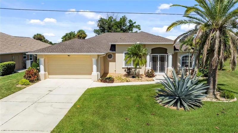 40 Clubhouse Ct, FL