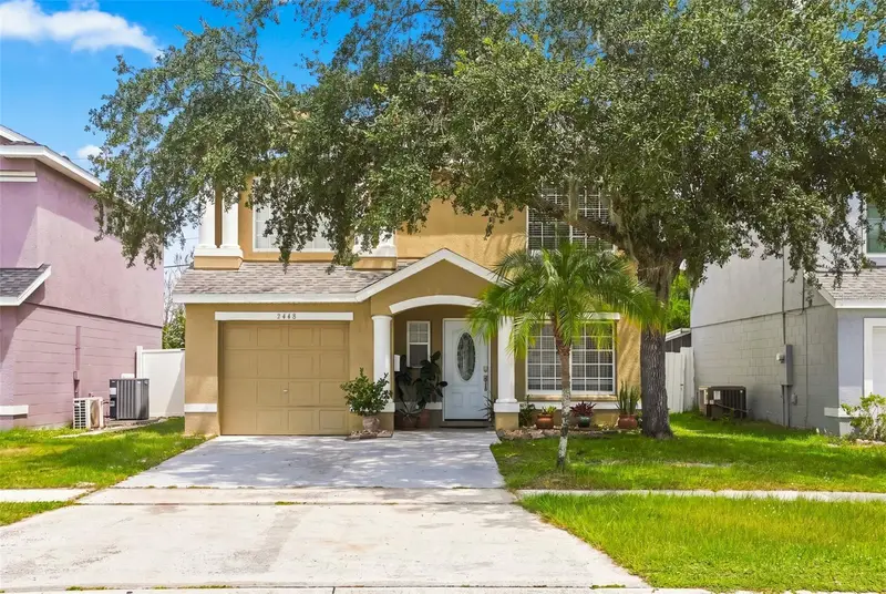 Buenaventura Lakes listing