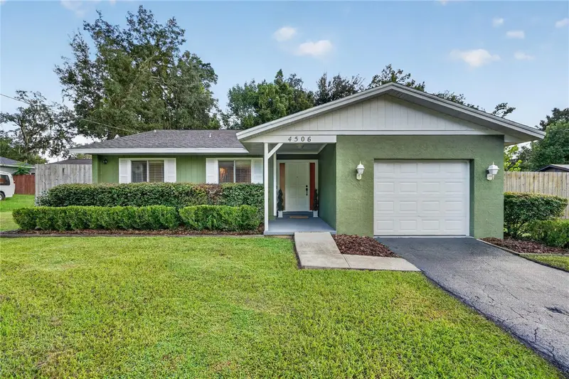 4506 Ne 8th Pl, FL