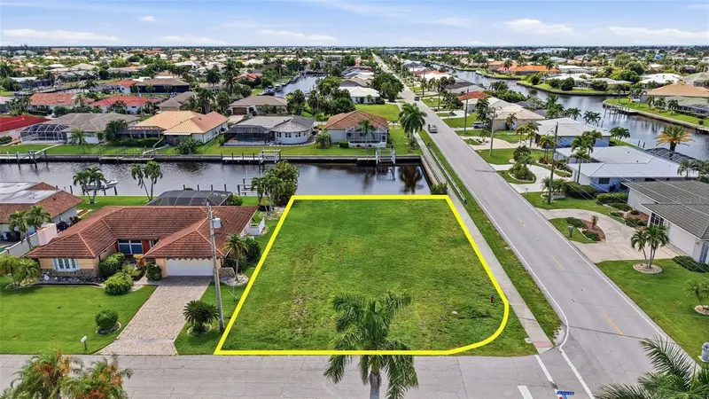1661 Via Dolce Vita, FL