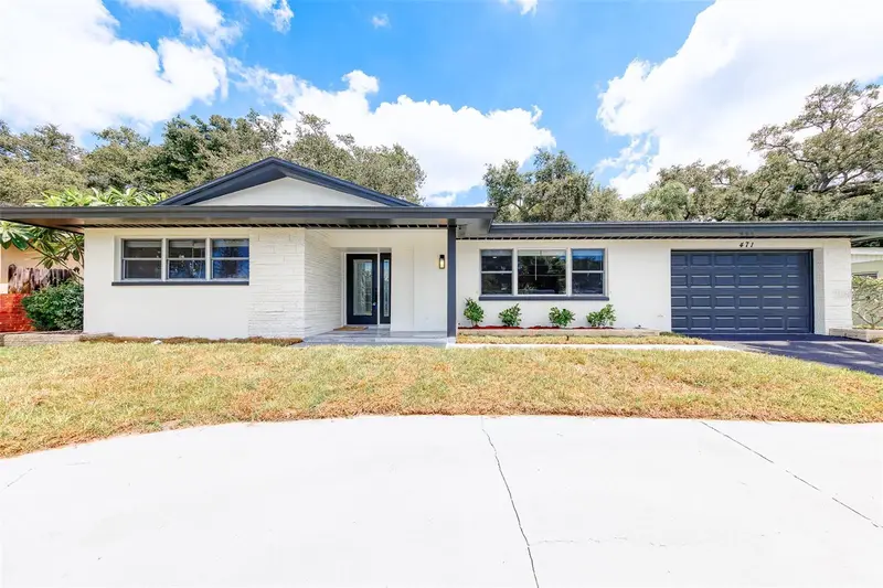 471 Sierra Cir E, FL