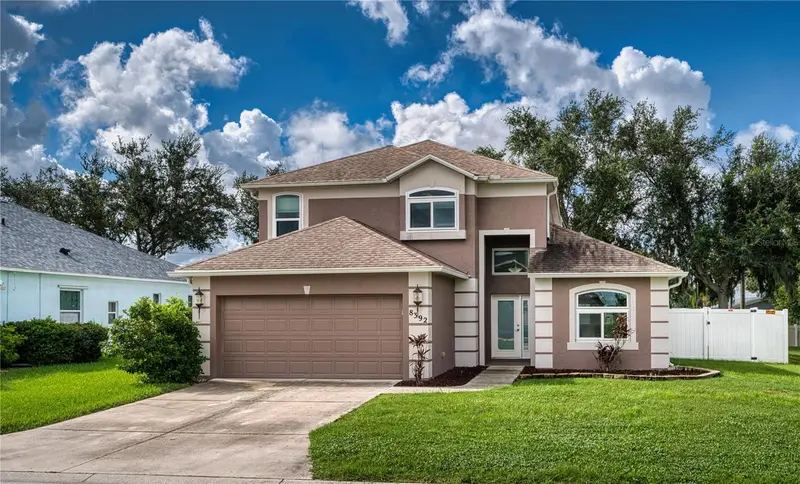 8392 E 47th St Cir, FL