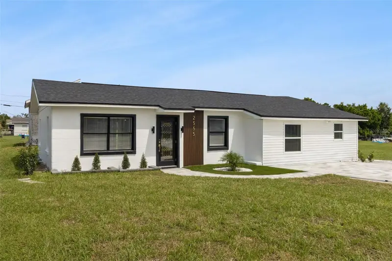 2555 Maple Ave, FL