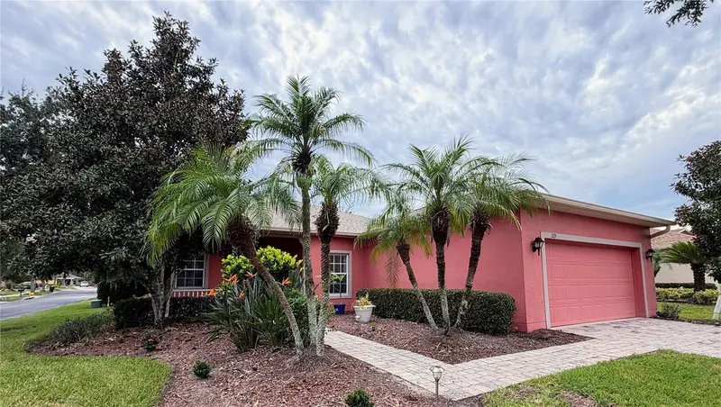 219 Knoll Wood Dr, FL