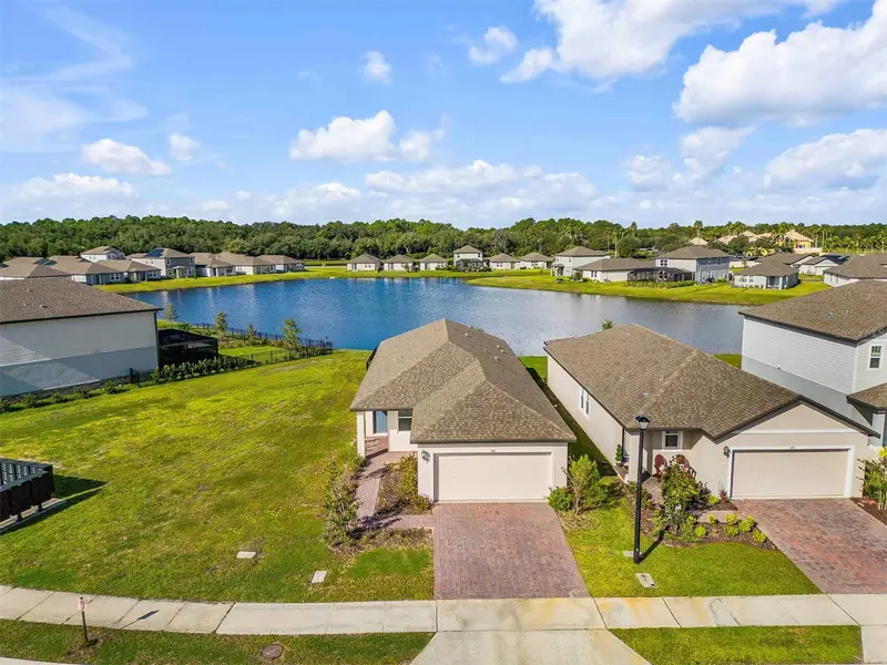 145 Links Terrace Blvd, FL