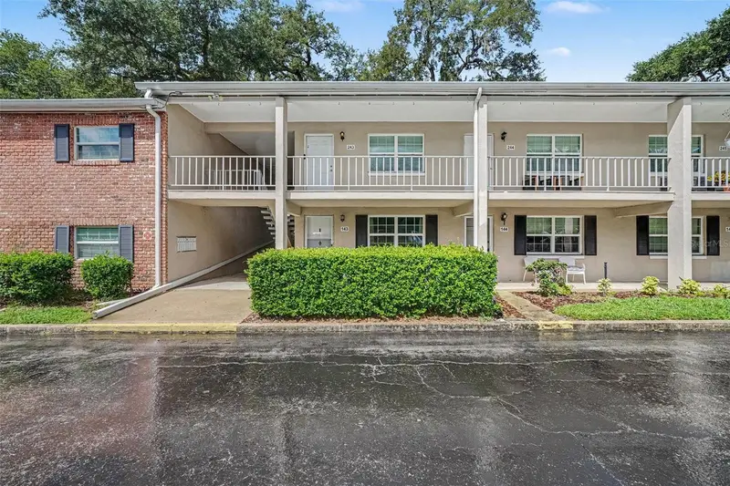 2500 Lee Rd #143, FL