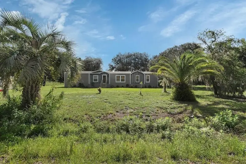 369 Garden Ln, FL