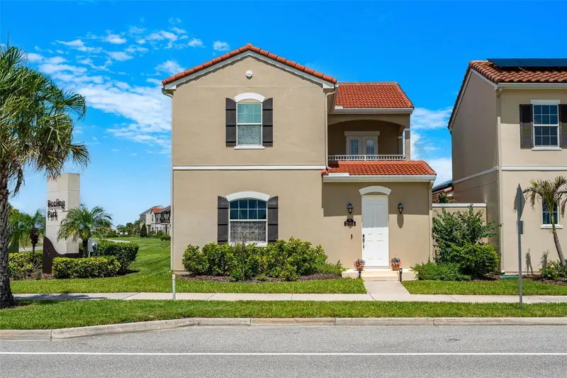 2564 Addison Dr, FL