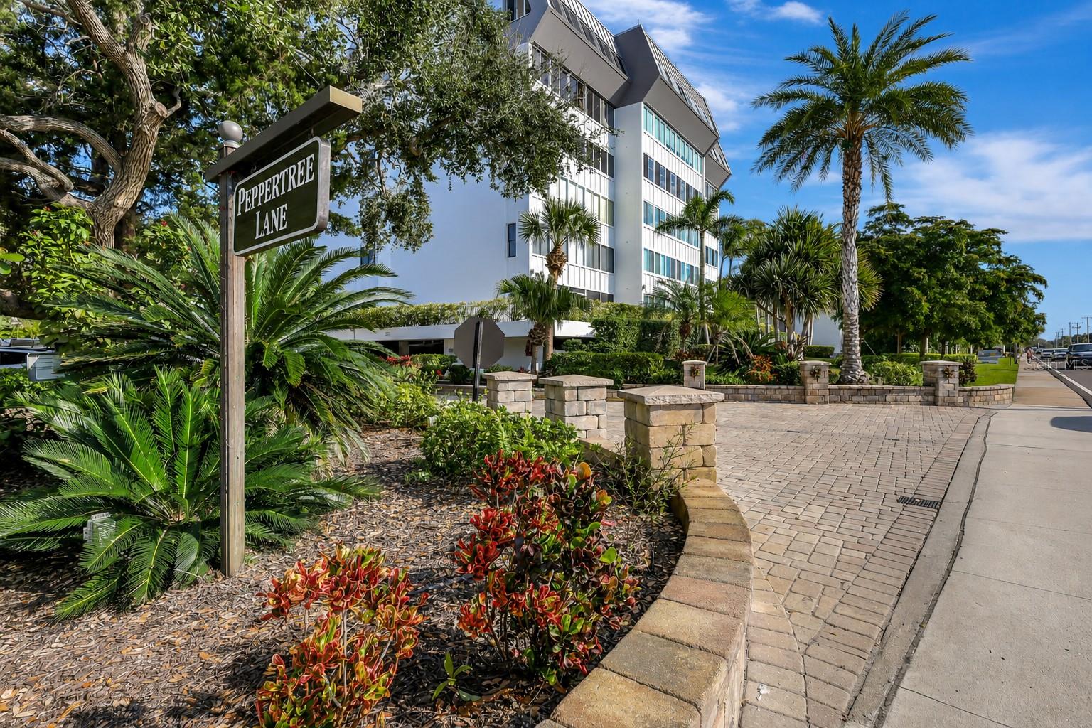 1200 E Peppertree Ln #505, FL