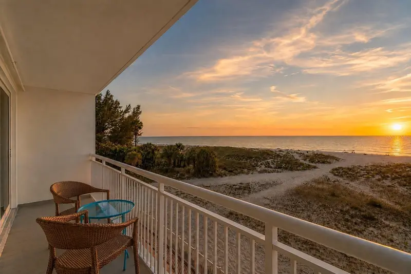 10116 Gulf Blvd #201w, FL