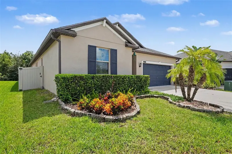 21922 Crest Meadow Dr, FL