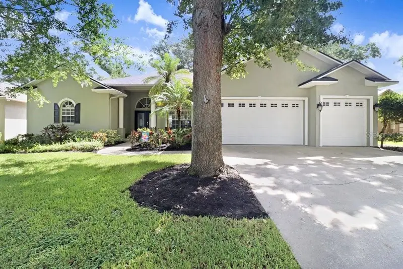 2203 Valrico Forest Dr, FL