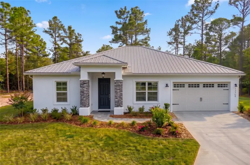 23262 Neptune Blvd, FL