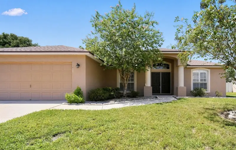 5625 Fischer Dr, FL