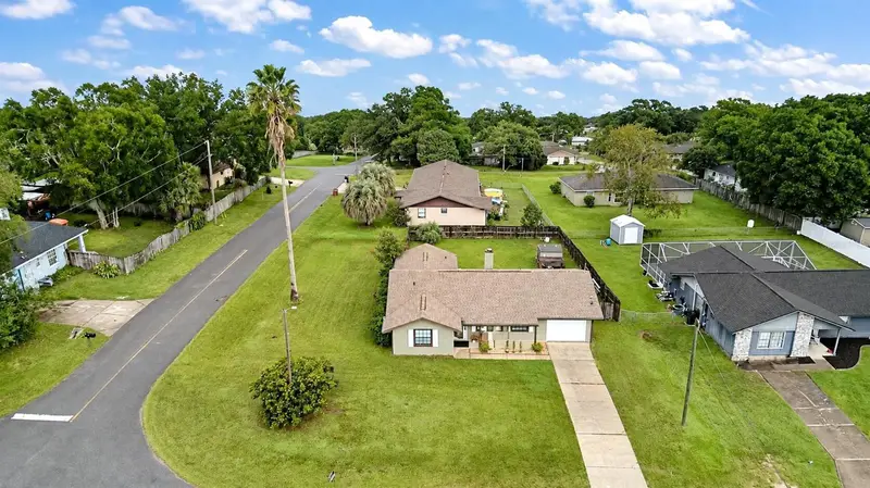 Silver Springs Shores listing
