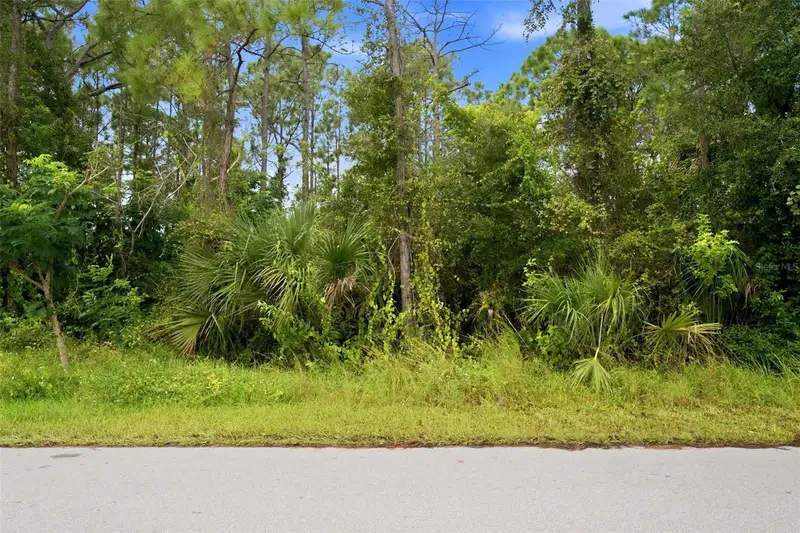690 Bryant Rd Sw, FL