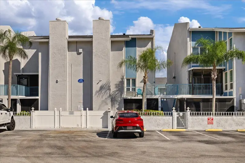 253 Rex Pl #B, FL