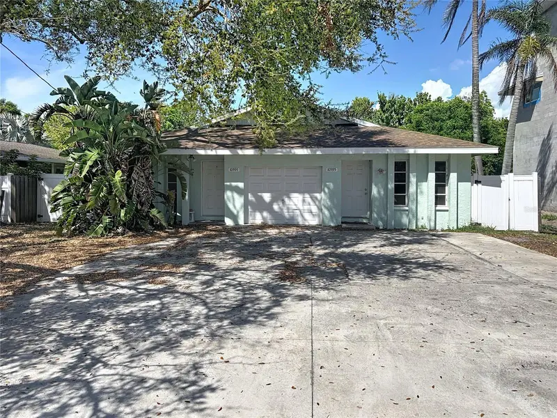10597/10595 101st Ave, FL
