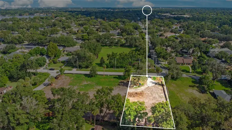 2000 E Adams, FL