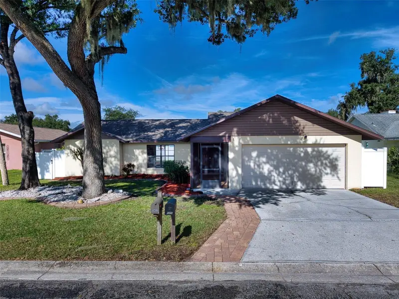 5456 81st Avenue Cir E, FL