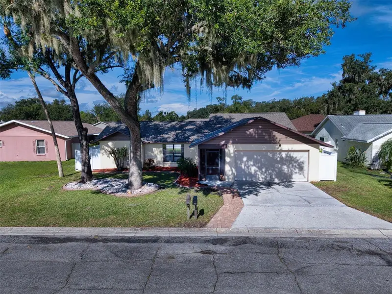 5456 81st Avenue Cir E, FL