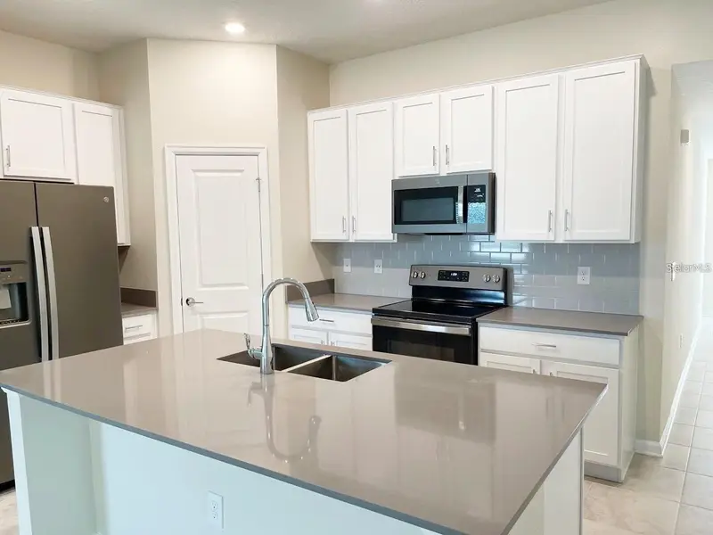 4489 Magnolia Ridge Ct, FL
